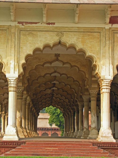 The Arcades of Taj Mahal, Agar, Indiawww.IslamicArtDB.com » Islamic Architecture » India » Agra, India » Taj Mahal in Agra, India