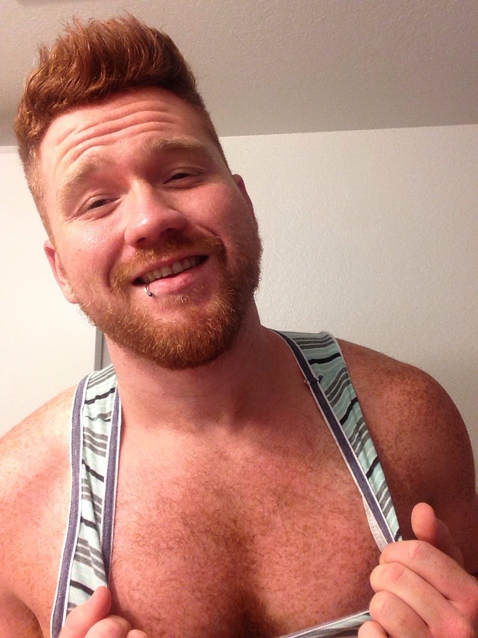 wasitallsmokeandmirrors:  dirtayeginge:  Having a little chest love this morning.