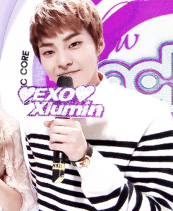 Xuimin being a adorable mc with his cute nametag mic  ヽ(＾Д＾)ﾉ