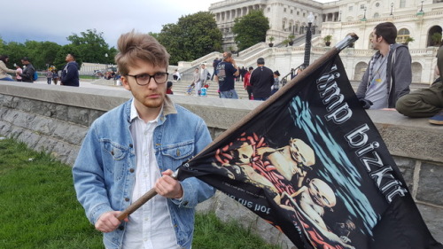 dorites:If this flag offends you, I’ll help you pack