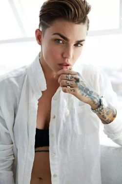 Ruby Rose is so fucking fine man Goddamn