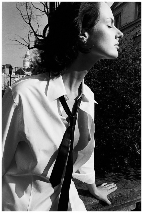 Phoebe O’Brien in an Equipment shirt and an Agnès B Homme tie, Paris, Elle US, 1995