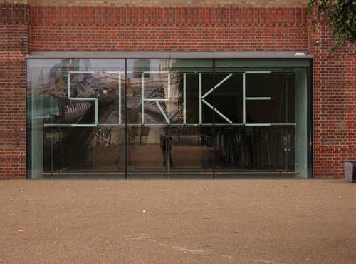 Sculptures by Claire FontaineLa société du spectacle brickbat, 2006STRIKE, (K. font V.II), 2005-2007