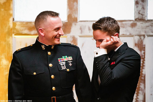 honeystopthecar:pheonixflying:kindaskimpy:Remember a few months ago when Marine Captain Matthew Phel