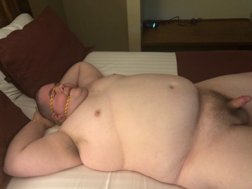 Porn Pics chubstermike:  Mmm what to do with him??