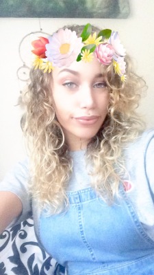 kirakant:  Snapchat filter hoe 😇   😍