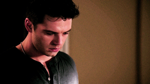 jibblyuniverse:“Your job is to protect the President’s son, do I make myself perfectly clear?&