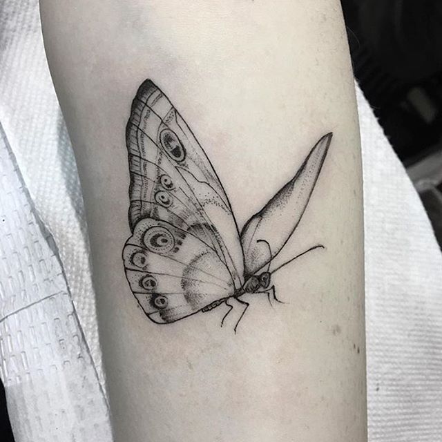 3d butterfly tattoo on shoulder  Tattoo Ideas For Girls  Body art  Monarch butterfly Tattoo artist