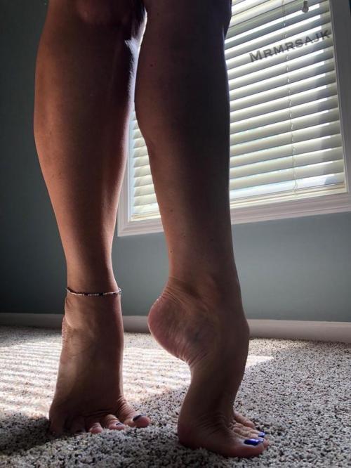foot-fetish-ladies: You ask, I deliver!