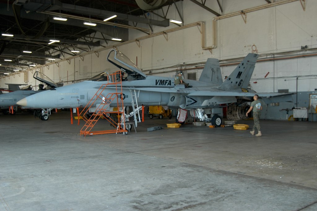 rocketumbl:  F/A-18