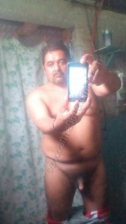 unclesonly:  sexxxkarma0613:Madurito hetero jarocho Good body..