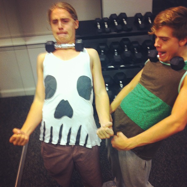 distinctmemory:  bausprouse:  Neck day  NECK DAY 