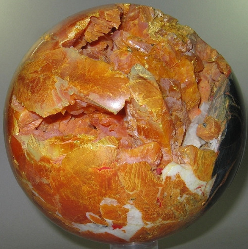 Sex mineralists:  Crystal SpheresSphere 1: Natrolite pictures
