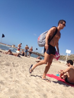 moteq1:  Hot Heeb of the Day  Hilton Beach, Tel Aviv  View Post 