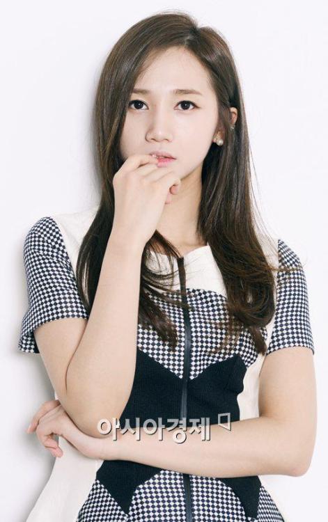 Yoo Ara (Hello Venus) - Asiae Interview Pic