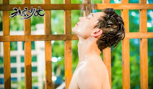 literallyadramaqueen:  Yang Yang’s shower adult photos
