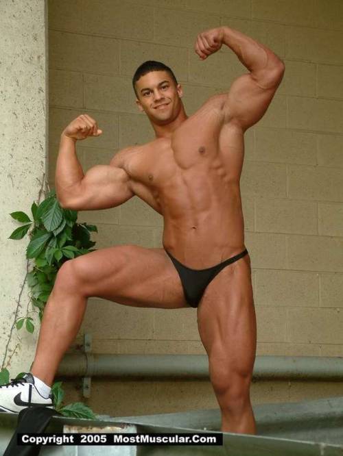 super-youngandstrong: Teen Matt Burzacott: was he hot! …