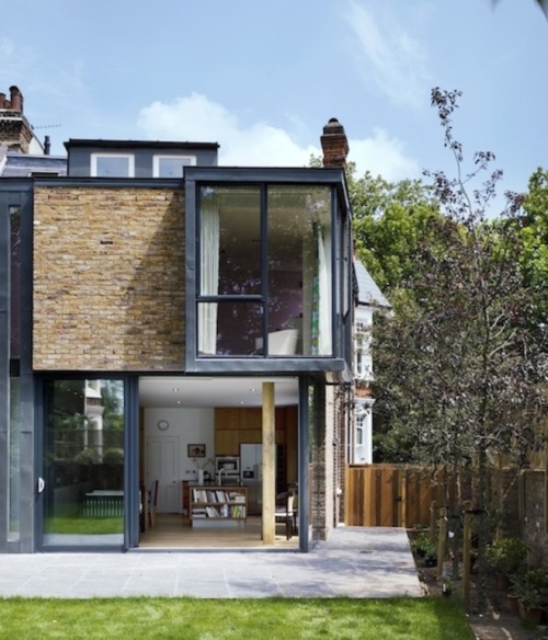 Modern Renovation of a Classic London Home A bay window build-out helps a turn-of-the-century home l