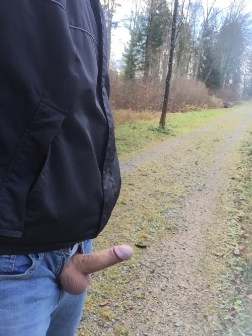pov-selfies-and-more:  Got horny on my walk 
