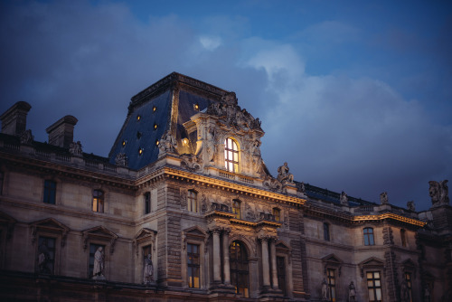 488-491. Golden Hour at the Louvre Museum