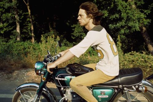 dominique tarle’s photos of the rolling stones in villa nellcote, probably in 1971