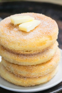 sweetoothgirl:    FLUFFY CINNAMON PANCAKES