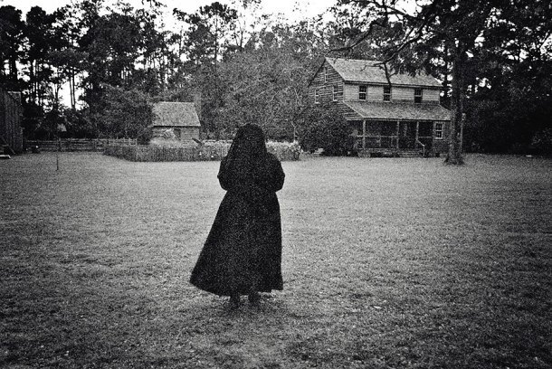mortisia:  A Victorian Obsession With Death Fetishistic Rituals Helped Survivors