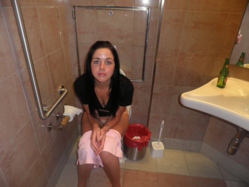 TOILET PEE