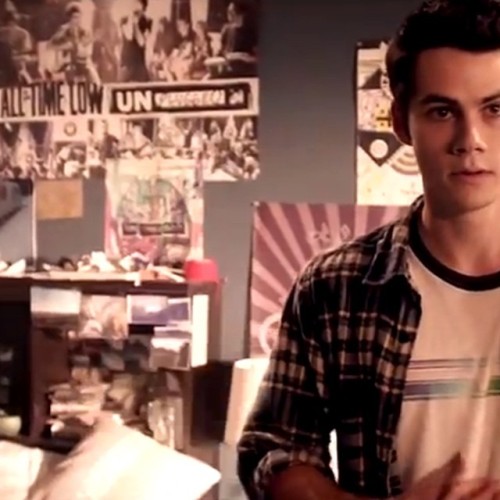 Look at his wall! Oh Stiles, we can hang sometimes 😉 #AllTimeLow