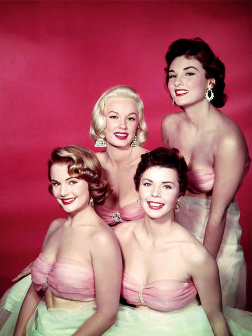 Universal Pictures starlets, 1954 / Myrna Hansen, Mamie Van Doren, Colleen Miller, Allison Hayes.