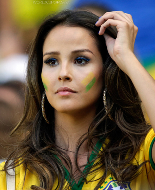 worldcup2014girls:  Win or lose, the Brazilian girls are contantly beautiful! GALLERY: Beautiful Brazilian fans @ World Cup 2014