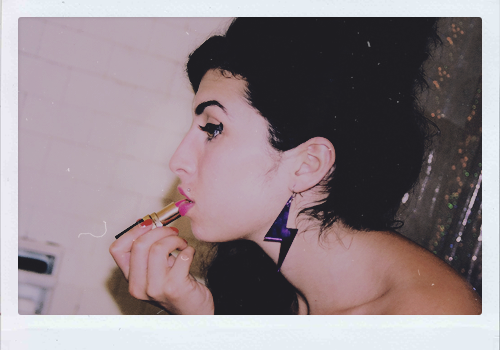 amyjdewinehouse:  Amy Jade Winehouse ( September 14th, 1983 - July 23rd, 2011 )    