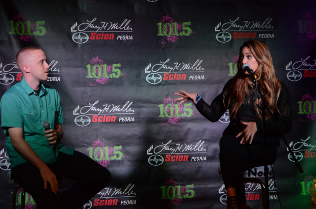 mizzjasminevillegasnewz:  Jasmine V live 101.5