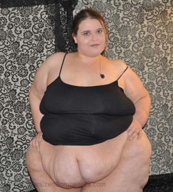 juicybbwchicks:  Naughty BBW &amp; SSBBW Pics