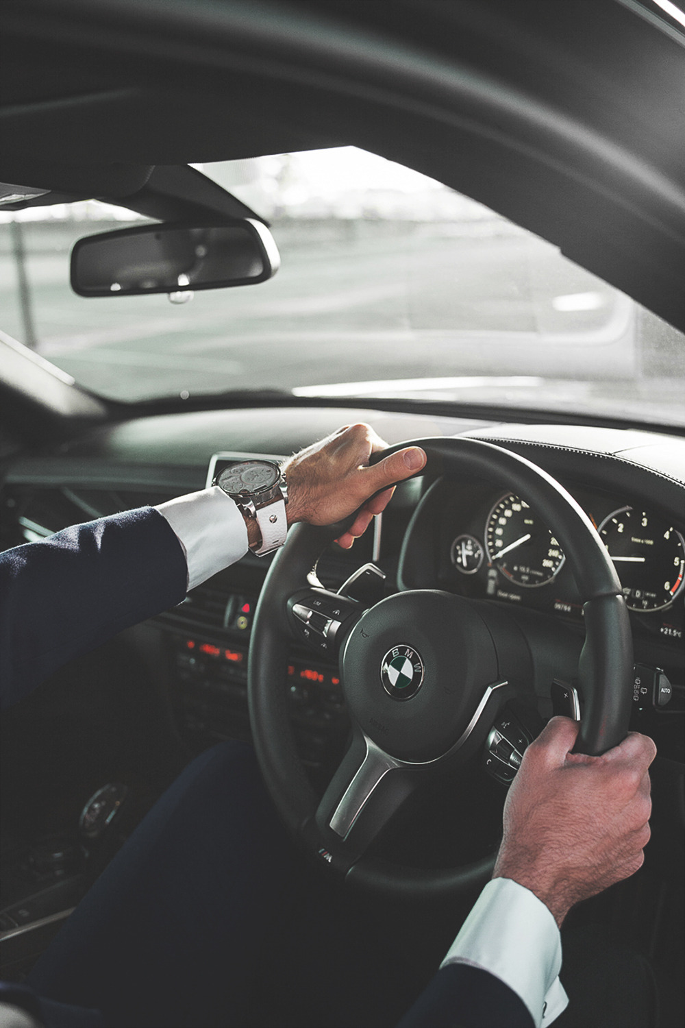 envyavenue:  BMW X5 | Photographer