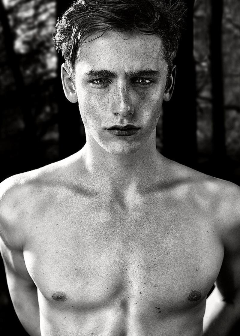 sean-clancy:  Tom Webb by Daniel Jaems 
