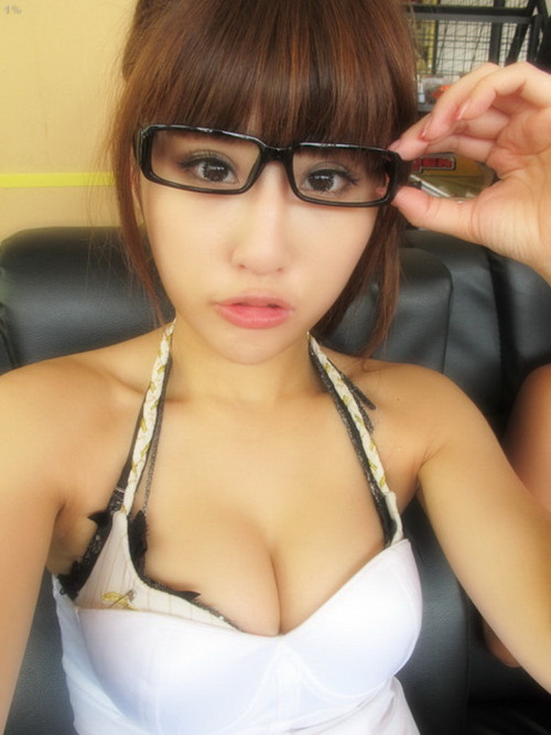 Our top 1% picks for horny-asian-babes.tumblr.com are out!This is one of 48 posts chosen out of over