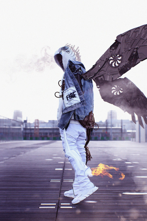 zombiesurvivor69: Ahmet Atıl Akar  Fire chulo  fire chulo: https://www.instagram.com/fireskyhighfly/  instagram: https://www.instagram.com/ahmetatilakar/  tumblr: https://ahmetatilakar.tumblr.com  website: http://ahmetatilakar.com 