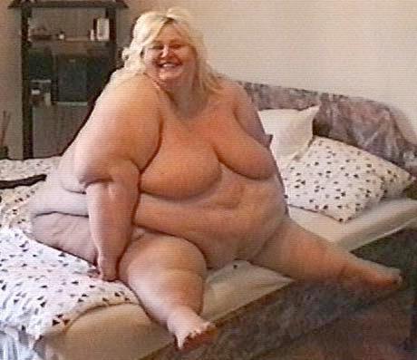 ssbbw-lover-85:  For more videos of ssbbw women click here! http://bit.ly/1JihNY9