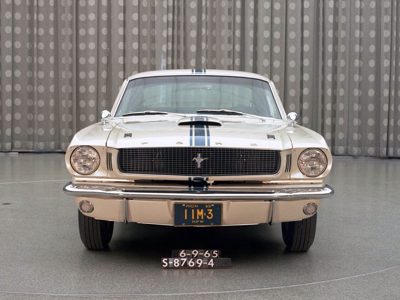 futuramobiles:  1964 Edsel Ford Mustang