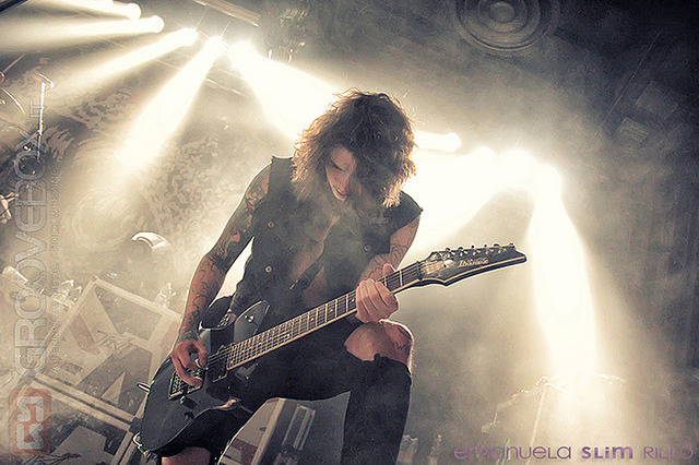 m0ths-to-a-flame:  Asking Alexandria @Alcatraz Milano | 03/02/2013 by Emanuela SLIM