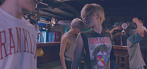 View | In which Jonghyun is so sexy and upsetting me.
