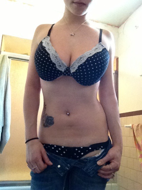 iambettymay:  Polka dots(; 