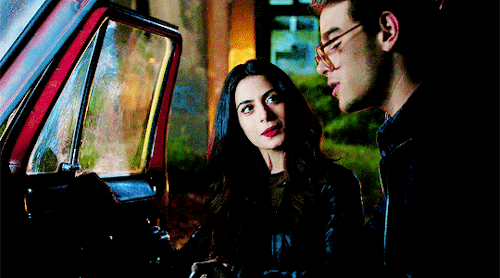 marianafoster:melissa’s very long list of favorite ships (in order of ship name) sizzy (simon lewis 