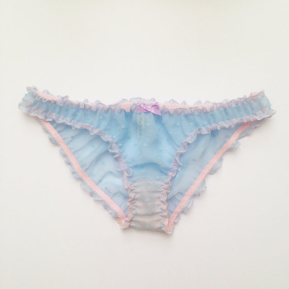 inlovewithburlesquelingerie:  Miss Crofton 