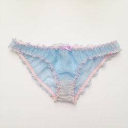 inlovewithburlesquelingerie:  Miss Crofton