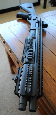 gunrunnerhell:  Remington 870 Being one of the most popular pump-action shotgun models on the market, the 870 has its share of aftermarket parts. This particular example has the Mesa Tactical Urbino stock, which mimics the Benelli M4. It also has the
