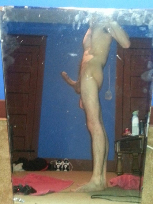 letmetakeadicpic:  Nothing better than a guy showing off what he’s got! If you’d like to add your own submit or send them to letmetakeadicpic@gmail.com