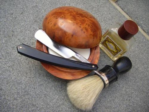 knifepics:  Straight Razor - Thiers Issard
