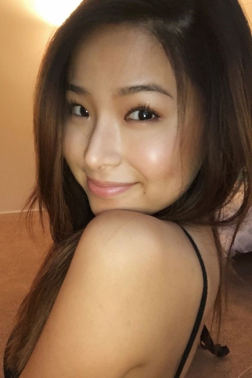 irubishootip0st:  she’s cute af!